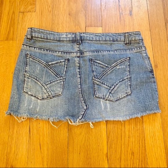 Celebrity Pink Denim Skirt - Picture 2 of 6